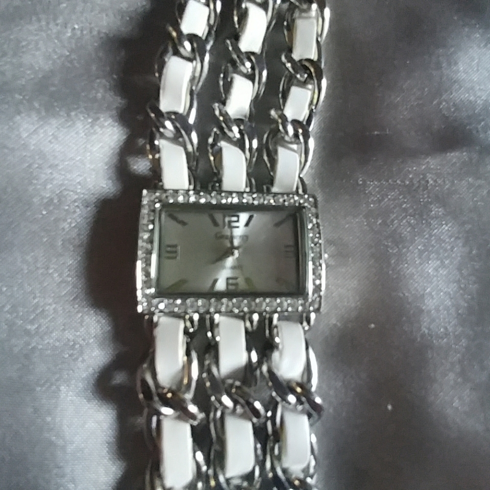 Fashionable ladie's watch